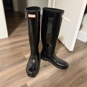 Hunter Glossy Black Rain Boots